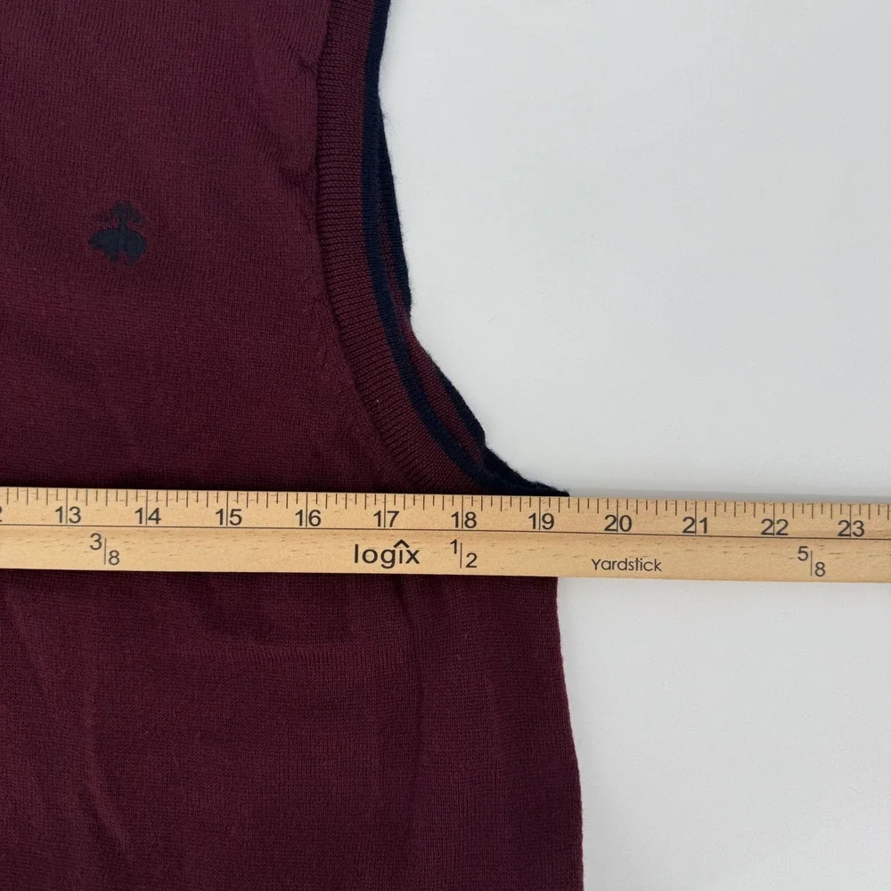 Brooks Brothers Mens Burgundy Extra Fine Merino Wool V-Neck Sweater Vest Large